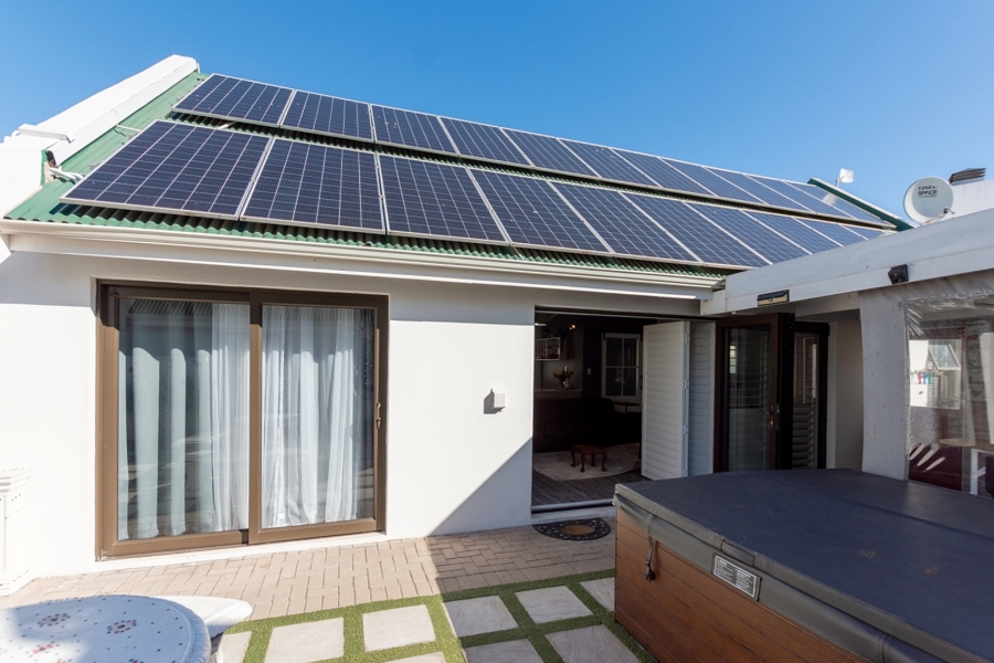 3 Bedroom Property for Sale in Country Club Western Cape